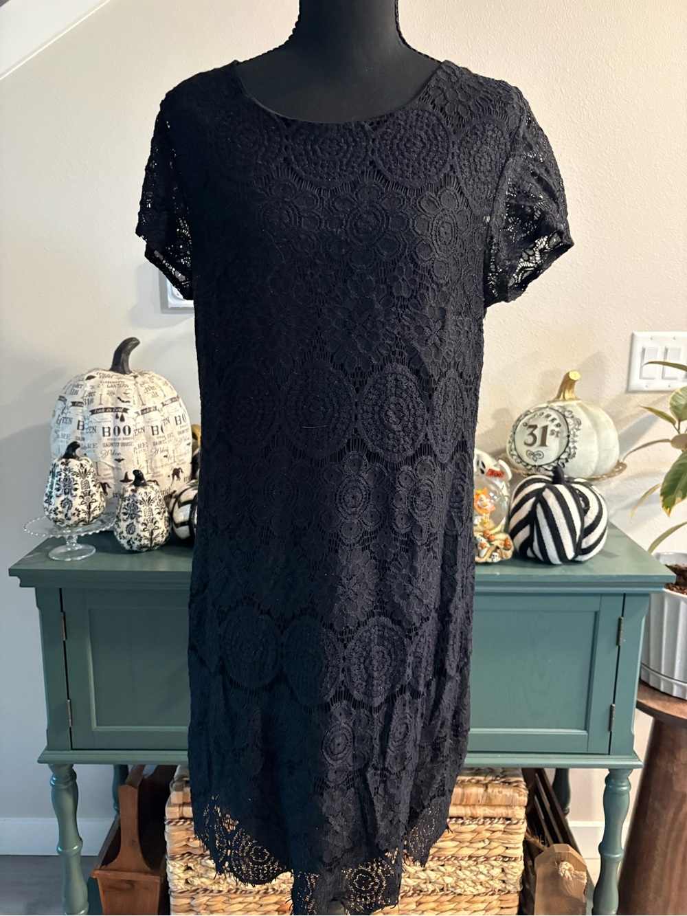 Laundry By Shelli Segal Black Lace Midi Dress